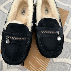 Ugg black slipper shoes with crystals